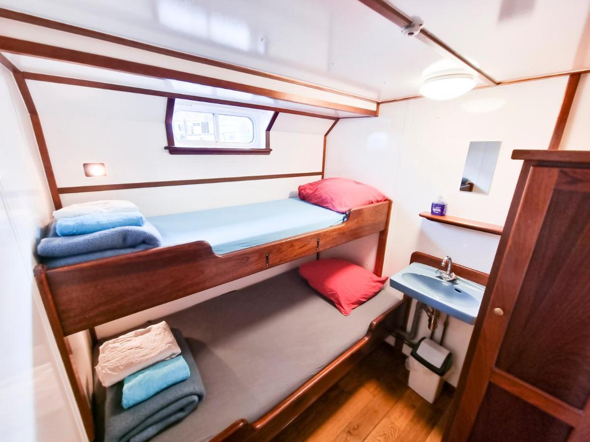Amsterdam Hotelboat Exterior photo